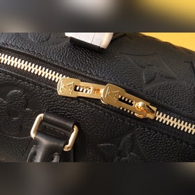 Внешний вид： M46397. Эта сумка Speedy Bandoulière 20 выполнена в 