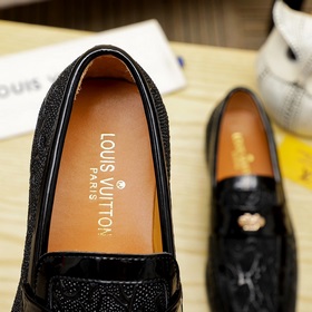 Louis Vuitton LV осенне-зимняя коллекция, полный ассортимент обув