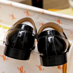 Louis Vuitton LV осенне-зимняя коллекция, полный ассортимент обув