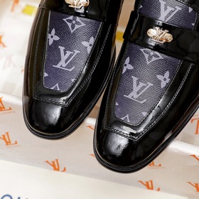 Louis Vuitton LV осенне-зимняя коллекция, полный ассортимент обув