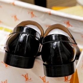 Louis Vuitton LV осенне-зимняя коллекция, полный ассортимент обув