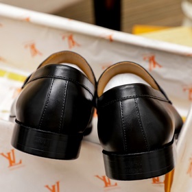 Louis Vuitton LV осенне-зимняя коллекция, полный ассортимент обув