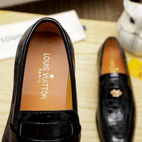 Louis Vuitton LV осенне-зимняя коллекция, полный ассортимент обув