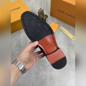 Louis Vuitton (LV) Элегантные кожаные туфли для делового стиля. Р