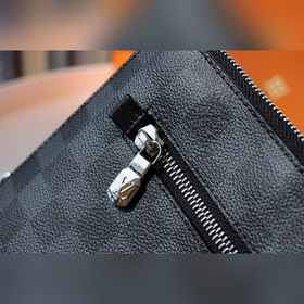 Эксклюзивные фотографии M60417 Новая модель New Pouch Ручная сумк