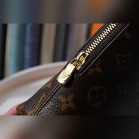 Эксклюзивные фотографии M60417 Новая модель New Pouch Ручная сумк