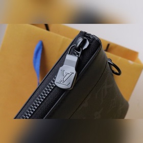 Новая сумка Pochette To-Go M81569 Изготовлена из ткани Monogram 