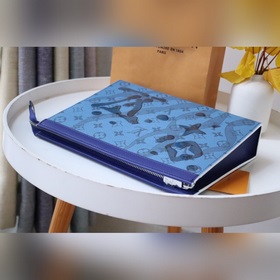 Высококачественная сумка POCHETTE VOYAGE среднего размера, M61692