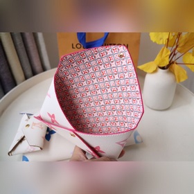 M82390 сумка Pochette Kirigami Новинка лета 2023 года в коллекци