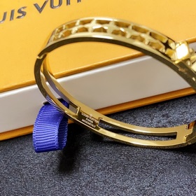 Оригинальный браслет LV с гравировкой букв, Louis Vuitton, матери