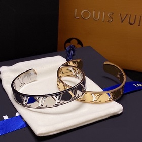 Новая серия браслетов LV Louis Vuitton с ажурным дизайном, подход