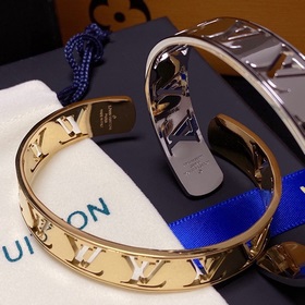 Новая серия браслетов LV Louis Vuitton с ажурным дизайном, подход