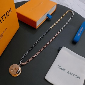 Оригинальный кулон Louis Vuitton LV, новая модель из фирменного м