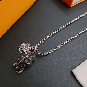 Оригинальный кулон Louis Vuitton LV, новая модель из фирменного м
