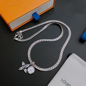 Оригинальное колье Louis Vuitton LV, новая модель из фирменного м