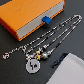 Оригинальное колье Louis Vuitton LV, новая модель из фирменного м