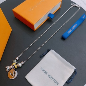 Оригинальное колье Louis Vuitton LV, новая модель из фирменного м