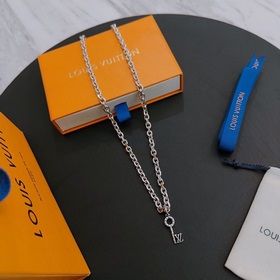 Оригинальное колье Louis Vuitton LV, новая модель из фирменного м