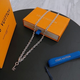Оригинальное колье Louis Vuitton LV, новая модель из фирменного м