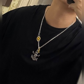 Оригинальное колье Louis Vuitton LV, новая модель из фирменного м