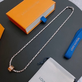 Оригинальный кулон Louis Vuitton LV, новая модель из фирменного м