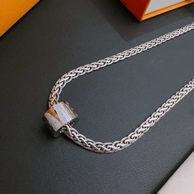 Оригинальный кулон Louis Vuitton LV, новая модель из фирменного м