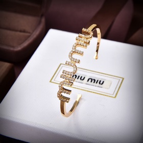 Новинка 2023 года, подлинный товар, новый браслет miumiu с буквам