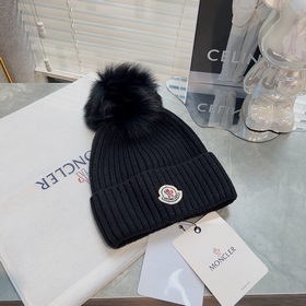 В комплекте с защитным чехлом Moncler Высококачественная теплая в