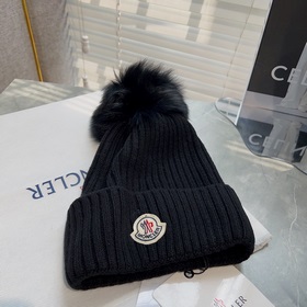 В комплекте с защитным чехлом Moncler Высококачественная теплая в