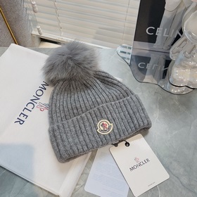 В комплекте с защитным чехлом Moncler Высококачественная теплая в