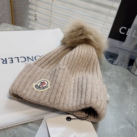 В комплекте с защитным чехлом Moncler Высококачественная теплая в