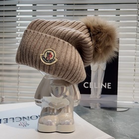 В комплекте с защитным чехлом Moncler Высококачественная теплая в