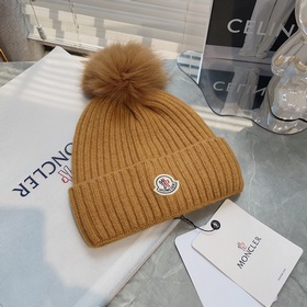 В комплекте с защитным чехлом Moncler Высококачественная теплая в