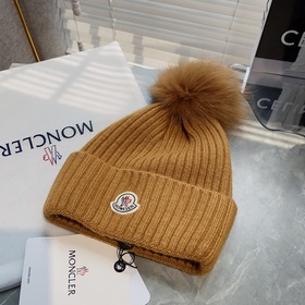 В комплекте с защитным чехлом Moncler Высококачественная теплая в