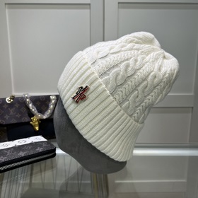 Новинка — MONCLER вязаная шапка из шерсти с QR-кодом, отличное к