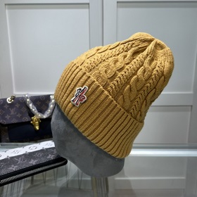 Новинка — MONCLER вязаная шапка из шерсти с QR-кодом, отличное к