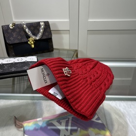 Новинка — MONCLER вязаная шапка из шерсти с QR-кодом, отличное к