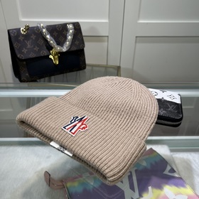 Новинка — MONCLER вязаная шапка из шерсти с QR-кодом, отличное к