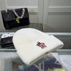 Новинка — MONCLER вязаная шапка из шерсти с QR-кодом, отличное к