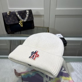 Новинка — MONCLER вязаная шапка из шерсти с QR-кодом, отличное к