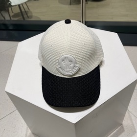 MONCLER Новая модель лаконичной бейсболки весна-лето 2023, поступ