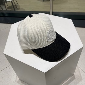 MONCLER Новая модель лаконичной бейсболки весна-лето 2023, поступ