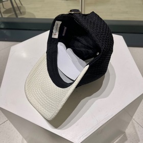MONCLER Новая модель лаконичной бейсболки весна-лето 2023, поступ