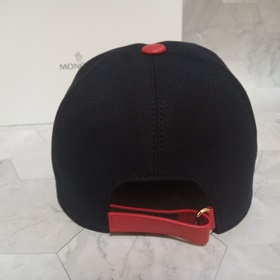 Бейсболка Moncler, дышащая кепка из хлопкового полотна. Отличное 