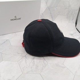 Бейсболка Moncler, дышащая кепка из хлопкового полотна. Отличное 