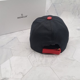 Бейсболка Moncler, дышащая кепка из хлопкового полотна. Отличное 