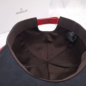 Бейсболка Moncler, дышащая кепка из хлопкового полотна. Отличное 