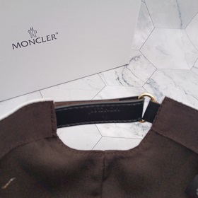 Бейсболка Moncler, дышащая кепка из хлопкового полотна. Отличное 