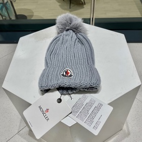 MONCLER вязаная шапка из шерсти, высокая версия с меховым помпоно