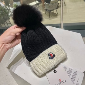 MONCLER вязаная шапка из шерсти, высокая версия с меховым помпоно